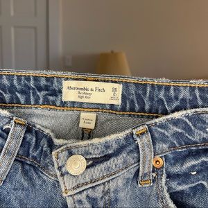 Abercrombie - Curve Love - Crop Jeans